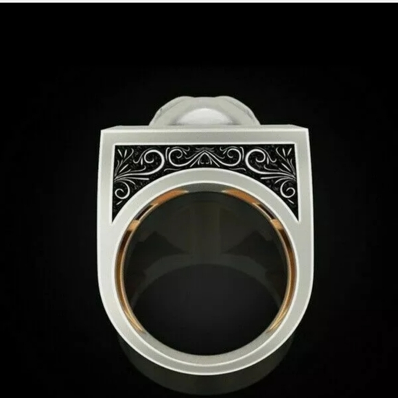 Skull Stash Ring - Picture 5 of 7